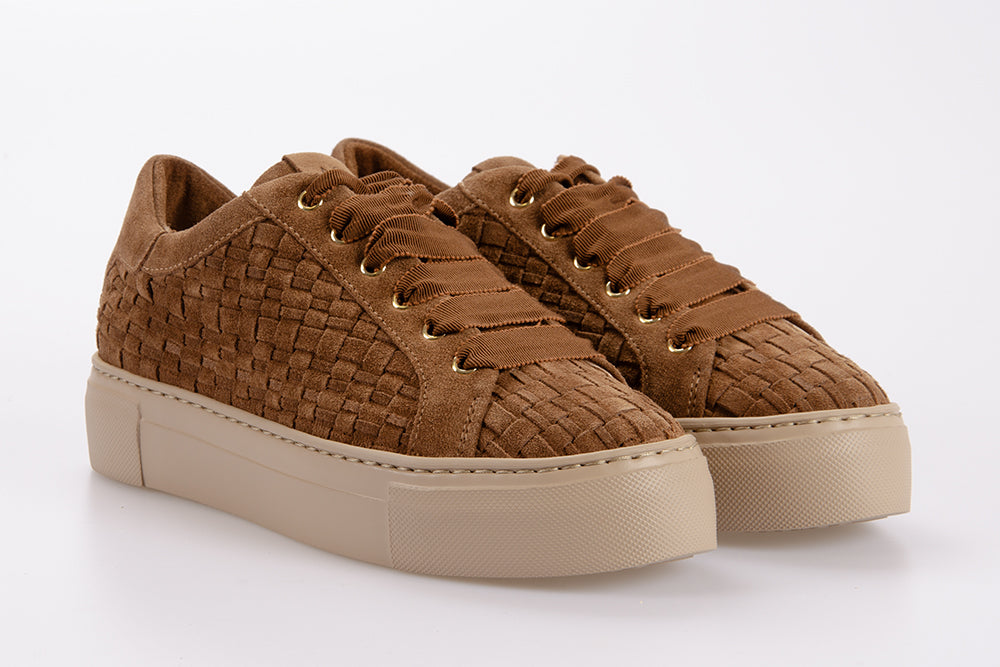 AGL Donna Sneaker D925309 FERGUS VANADA COGNAC 