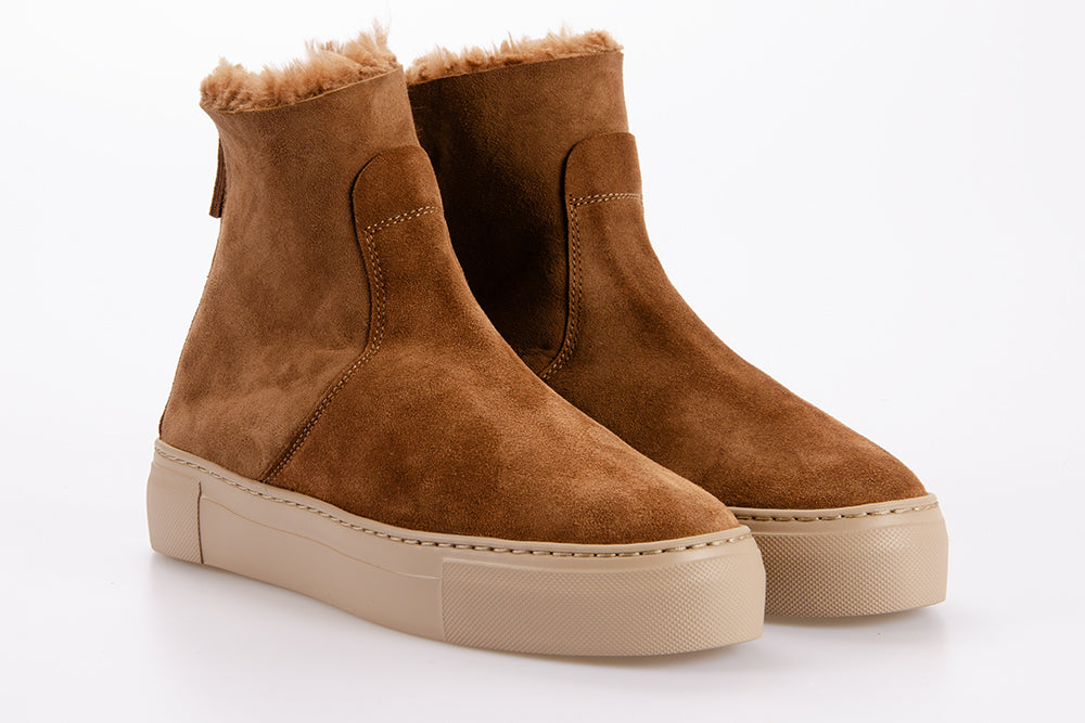 AGL Donna Sneaker alta D925510 FERGUS MOUTON COGNAC 